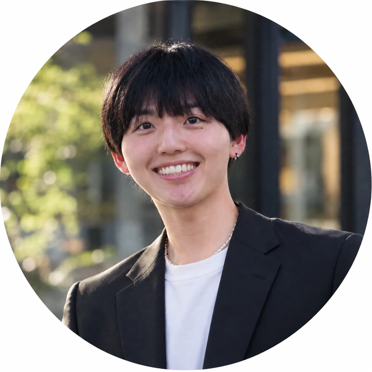 Portrait of Eito Orii, founder of MakeGlow
